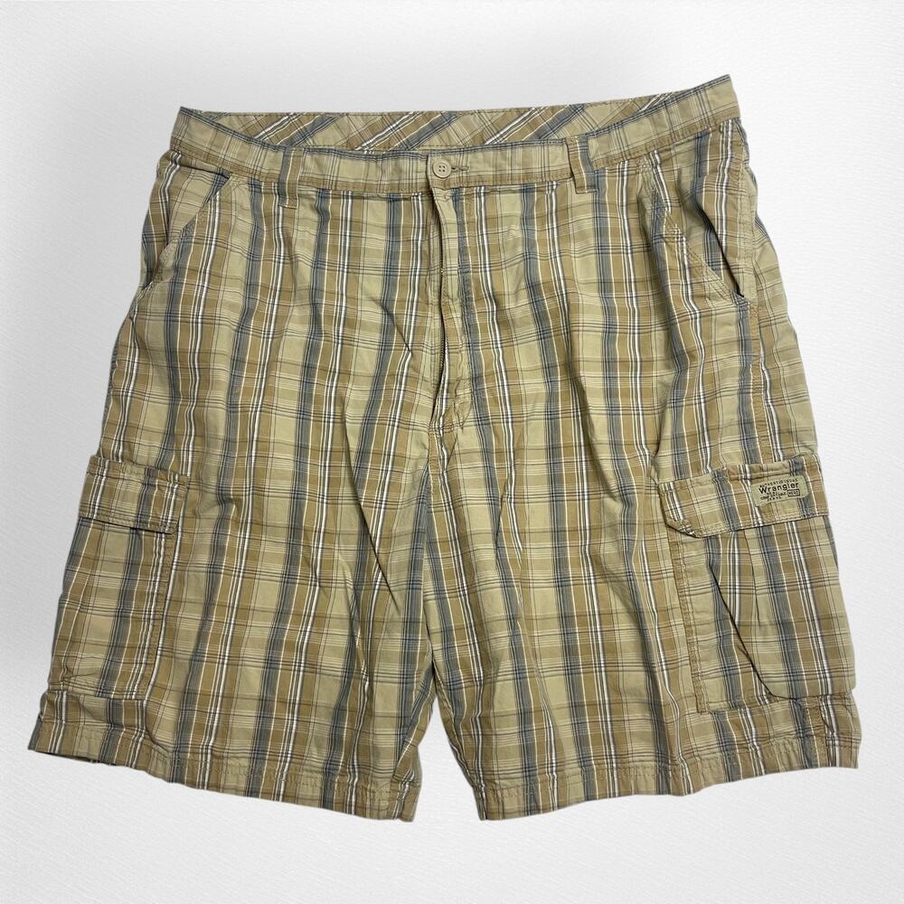 Men's Wrangler Cargo Shorts 9" Tan‎ Plaid Size 42